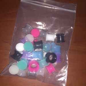 00g guages and tunnels, never used